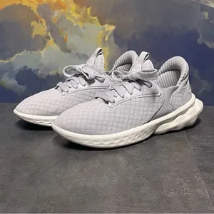 New Balance Fresh Foam Roav Elite Gray Women's Sneakers Size 9.5B thumbnail 2