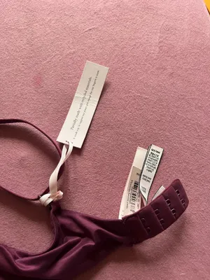 Victoria's Secret Bra thumbnail 3