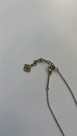 Gold Kendra Scott Necklace thumbnail 3