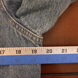 Levi’s Sherpa Jean jacket small light wash women’s thumbnail 2