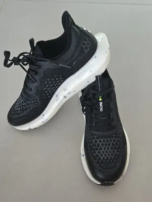 NWT! Ratio Camino:01 Black Knit Running Shoes with White Speckled Size 7 5 (WM) thumbnail 3
