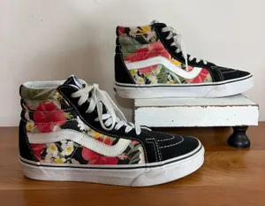 Vans Sk8-Hi Floral Black Hibiscus High Top Sneakers Mens 6 Womens 7.5 721356‎ thumbnail 1