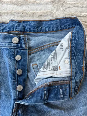 Levi’s Blue Jeans 505 Straight Leg Women’s 25 Waist / 30 Length thumbnail 4