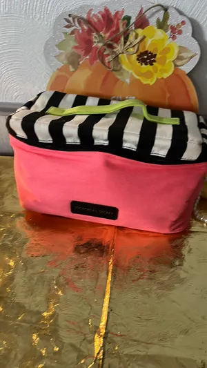 Victoria’s Secret Bray cake thumbnail 2