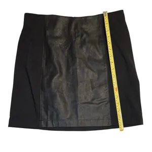 Banana Republic Factory Black Pencil Skirt Faux Leather‎ Panel Size 6 Edgy Goth thumbnail 5