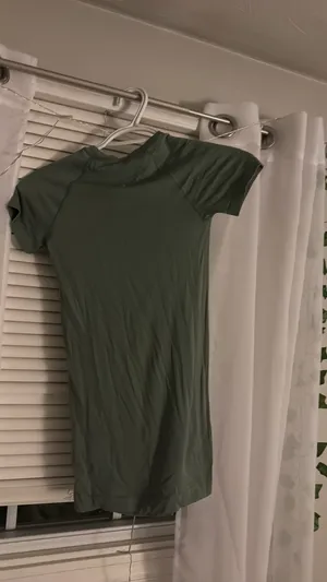 Lululemon Swiftly Tech Short Sleeve green size 0 fits a 4 thumbnail 4