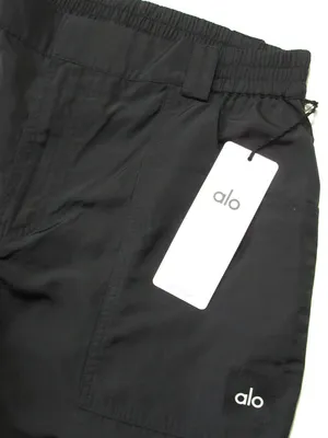 NWT Alo Yoga High-Waist Ski-Moto Puffer Pants in Black Seamed Cargo L thumbnail 3