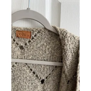 POL Cardigan Sweater Womens M Oatmeal Boho Cottagecore Open Cozy Coastal thumbnail 2