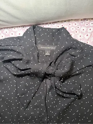 Banana Republic Size Small Women’s Black White Polka Dot Tie Neck Blouse Top thumbnail 6