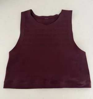 EUC lululemon athletica Maroon Knit Crop Tank thumbnail 1
