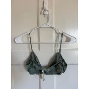 Free People Mya sage‎ green lace bralette size medium thumbnail 8