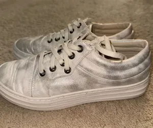 Boutique Shoes thumbnail 1
