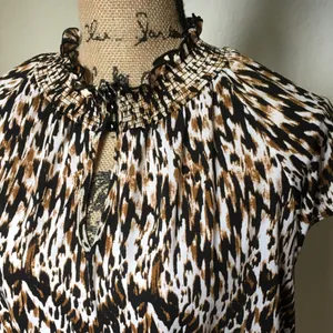 Bundle 4/$25 Offer! CATO Animal Print Blouse - Brown and Black Size XL thumbnail 5