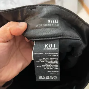 Kut From The Kloth‎ Reese Ankle Straight Leg Zipper Black Faux Leather Pants 6L thumbnail 5