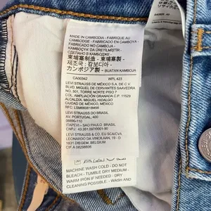 Levis Wedgie‎ Distressed Knee Jean in Blue Size 28 thumbnail 7