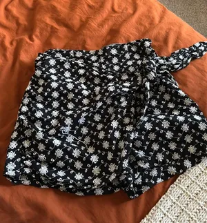 ZARA Skort thumbnail 1