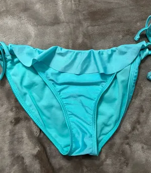 No Boundaries Bikini Bottoms Women’s Size M Turquoise Swim Bikini Bottoms thumbnail 1