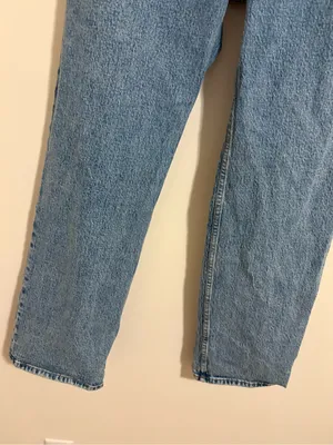 Abercrombie and Fitch The 90s Relaxed Jean size 6 thumbnail 3