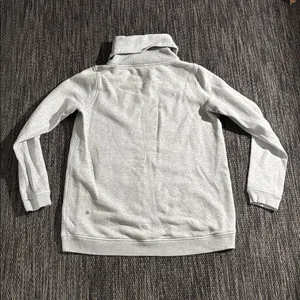 Lululemon Avenue Pullover Turtleneck Sweater Heathered Grey Cotton Fleece Size 8 thumbnail 2