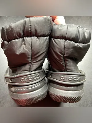 Crocs Classic Men’s Size 5 Women’s Size 7 Black Lined Neo Puff Boot thumbnail 4