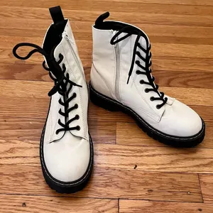Sincerely Jules Harley White Combat Boots Leather Zipper Lace Up Size 8M thumbnail 6