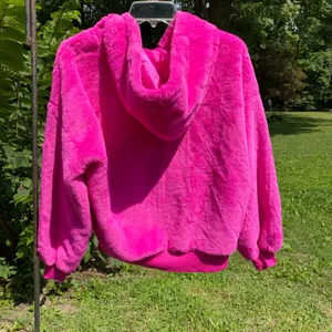 💕NWOT FCT With Love Size Small Hot Pink Faux Fur Hooded Jacket 💕 thumbnail 6
