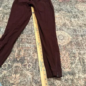 Lululemon Adapted State‎ High-Rise JoggerRegular size 4 Burgundy W5CVMS thumbnail 9