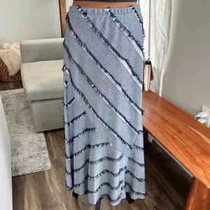 Vintage Lena Gabrielle Skirt Sz 6 Denim Frayed Maxi Y2K Neo Nostalgia Indie Boho thumbnail 3