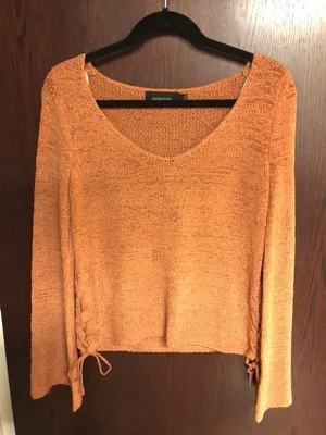 Sweater thumbnail 1