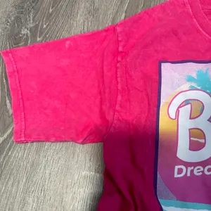 Barbie Movie Hot Pink T Shirt With Barbie Car Size Medium New Cotton NWOT thumbnail 4