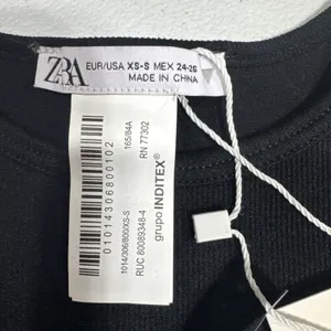 Zara Crop Top Crew Neck Pullover Stretch Long Sleeve Black Stretch Sz XS Stylish thumbnail 3