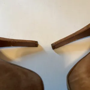 BCBGeneration Brown Suede Heels Women's Size 8.5 thumbnail 9