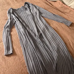 SheIn Gray Ribbed Crop Top,Pants & Duster Set thumbnail 9