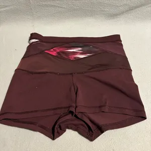 Lululemon athletica burgundy boogie shorts size 4 thumbnail 2