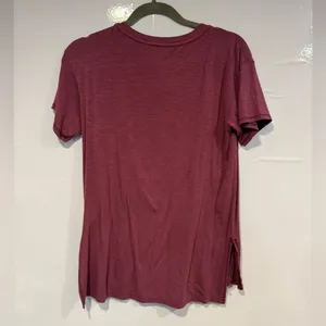 American eagle purple maroon vneck‎ thumbnail 3
