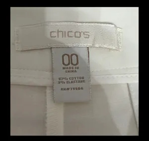 Chico’s white Ankle pants size 00 /Medium. ** refer to measurements for size. Gently warn & excellent condition. Priced to sell. Real pockets in back, still sewn in. Measurements approximately 15” waste x 36” long x 9” rise. Non-smoking home. Priced to sell at as is condition. Don’t like my price make reasonable offer! thumbnail 6