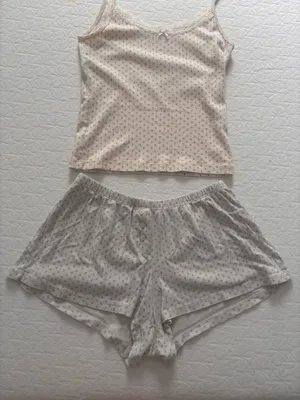 Brandy Melville PJ Set thumbnail 3