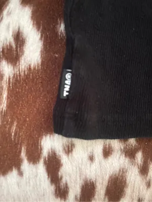 TNA by Aritzia Black Ribbed‎ Crewneck Women's Top thumbnail 4