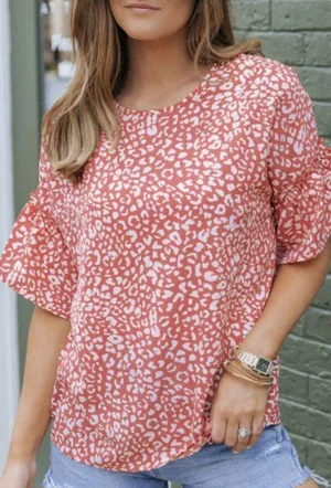 NEW Coral and Cream Leopard Print Ruffle Short Sleeve Blouse Size XL thumbnail 4