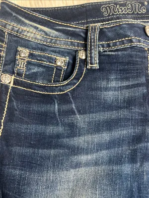 Miss Me Jeans Women's Size 30 Embroidered Embellished Pockets Slim Bootcut Jeans thumbnail 4