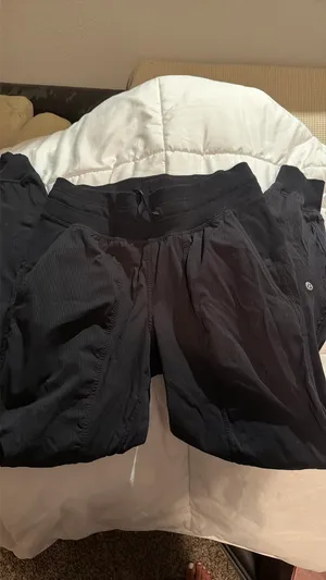 Lululemon Dance Joggers thumbnail 3