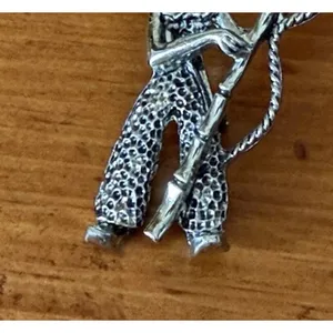 Vintage Silver Tone Mexican Vaquero Brooch Sombrero Cowboy Figural Pin thumbnail 4