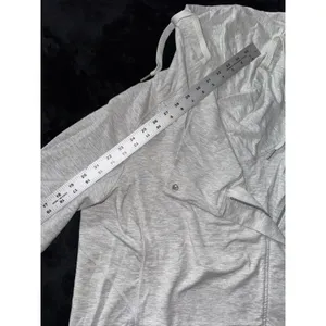 Lululemon Women's Coast Easy Wrap Jacket Heathered Gray Hooded‎ Size 8 thumbnail 9