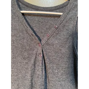 Womens Sleeveless Henley Tank Top Dark Charcoal Gray Ribbed V-Neck Button C5J020 thumbnail 4