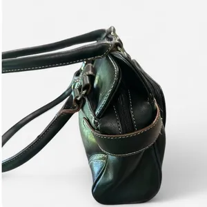 Vintage Y2K Black Genuine Leather Turn Lock Shoulder Bag thumbnail 6