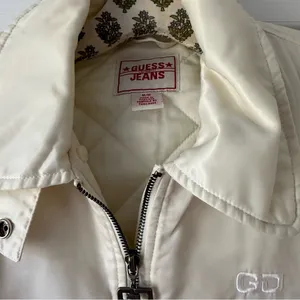 Vintage Guess Jeans Off White Bomber Jacket thumbnail 4