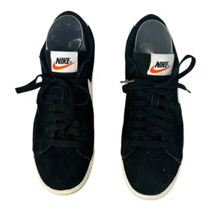 Nike Blazer Low SD Black Suede White Swoosh Women's Shoes Size 8.5‎ AV9373-001 thumbnail 3