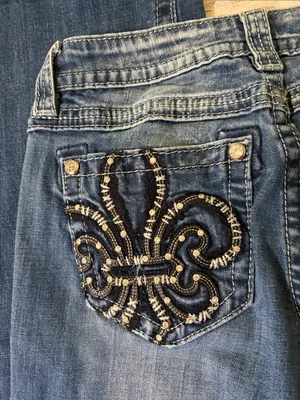 Miss Me Blue Embellished Fleur-de-Lis Bootcut Jeans Size 28 thumbnail 4