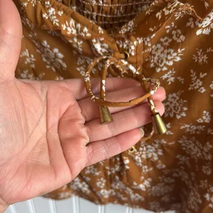 Brown and White Puff Sleeve Crop Blouse with Tie Front thumbnail 7