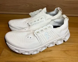 On Running Cloudswift 4 Women's Sneakers In White - Size 10.5 thumbnail 1